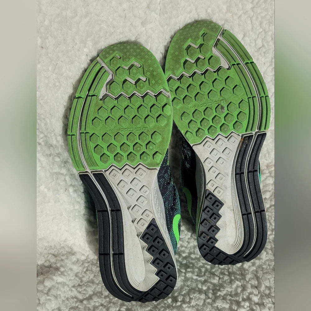 Nike Air Zoom Elite 8 Running Shoes Green Volt Teal Size 9 Athletic Comfort